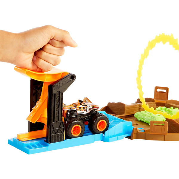 Трек Хот Вілс Монстер тракс Арена для трюків Hot Wheels Monster Trucks Epic Loop Challenge (GVK48)