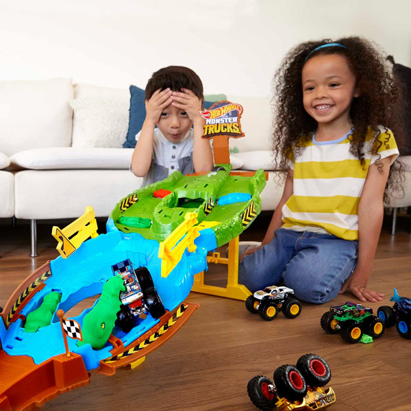 Трек Хот Вілс Монстер тракс Божевільна гонка Hot Wheels Monster Trucks Wreckin Raceway (HGV12/HJG32)