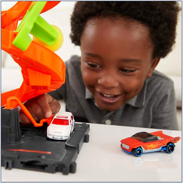 Ігровий набір Хот Вілс Мегавежа Автомийка Hot Wheels City Mega Tower Car Wash (HDP05)