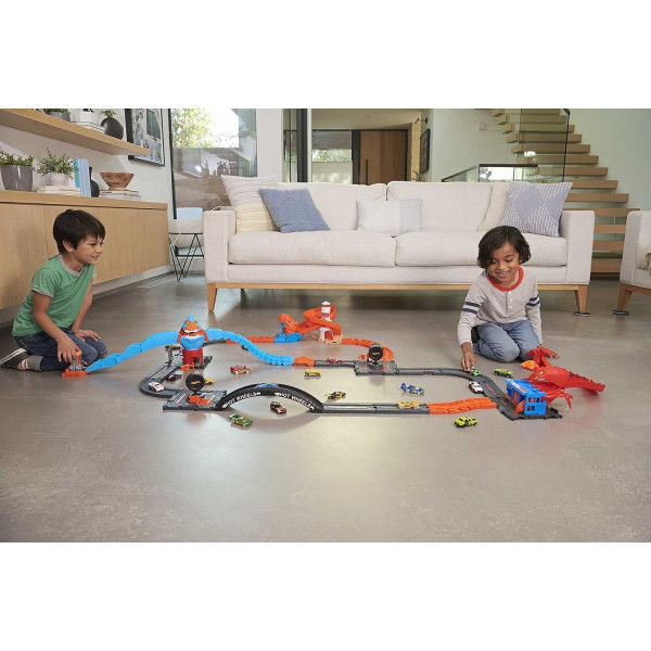 Игровой набор Хот Вілс Атака Скорпіона Hot Wheels City Scorpion Flex Attack Track Set (HDR32)