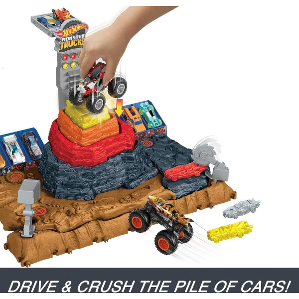 Ігровий набір Хот Вілс Монстер Тракс Арена Неймовірна автотроща Hot Wheels Monster Trucks Arena Smashers Bone Shaker Ultimate Crush Yard  (HNB96)