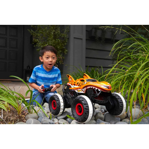 Машинка Хот Вілс Монстер тракс на дистанційному керуванні Hot Wheels RC Monster Trucks Tiger Shark  (HGV87)
