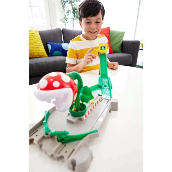 Трек Хот Вілс Маріо Карт Hot Wheels Mario Kart Track Set & Toy Car (GFY47)